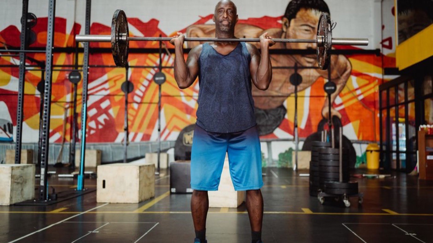 A man lifting weights